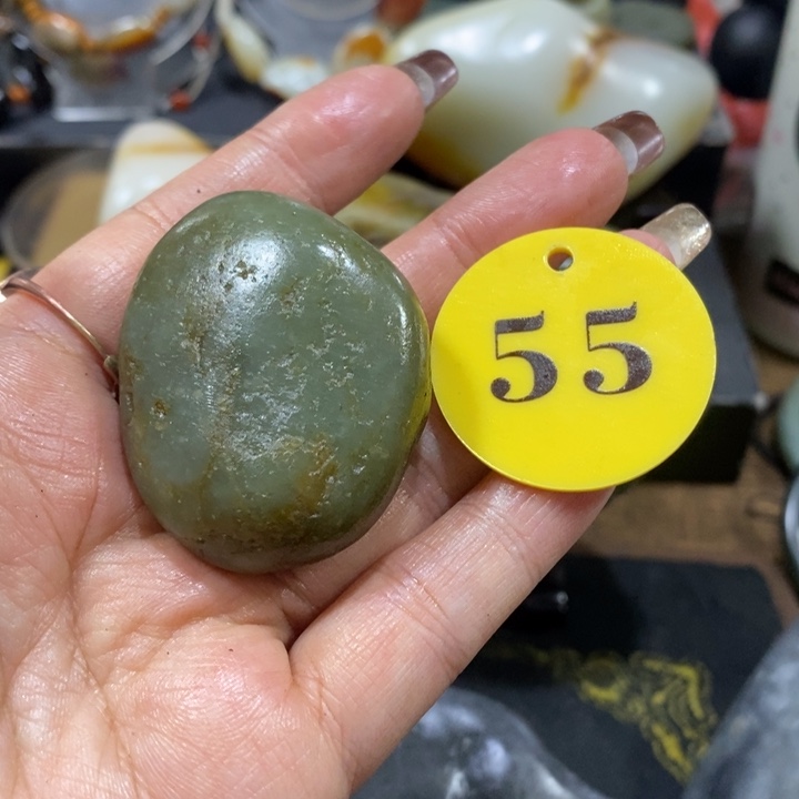 未镶嵌和田玉（糖玉）挂件