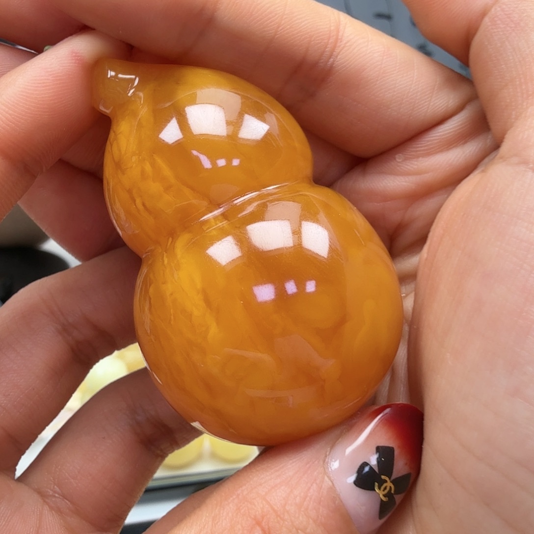 琥珀未镶嵌裸石你好