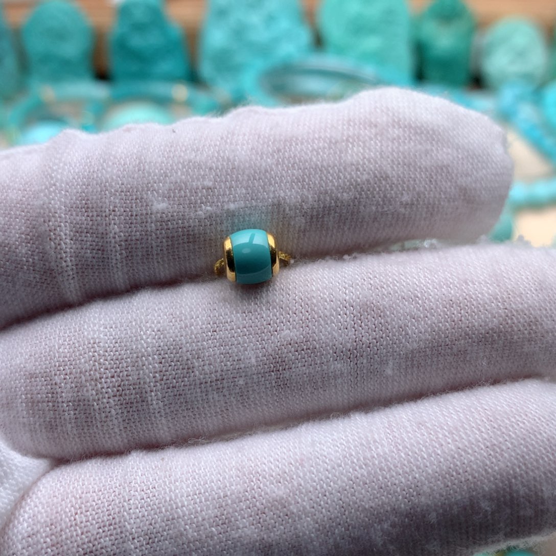 绿松石颈饰18K金镶嵌