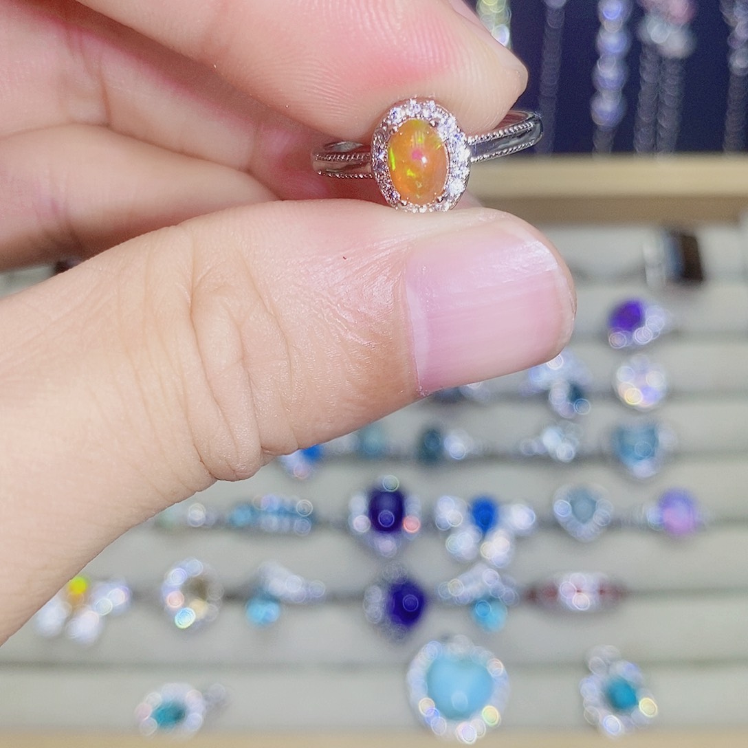 银S925镶嵌欧泊戒指