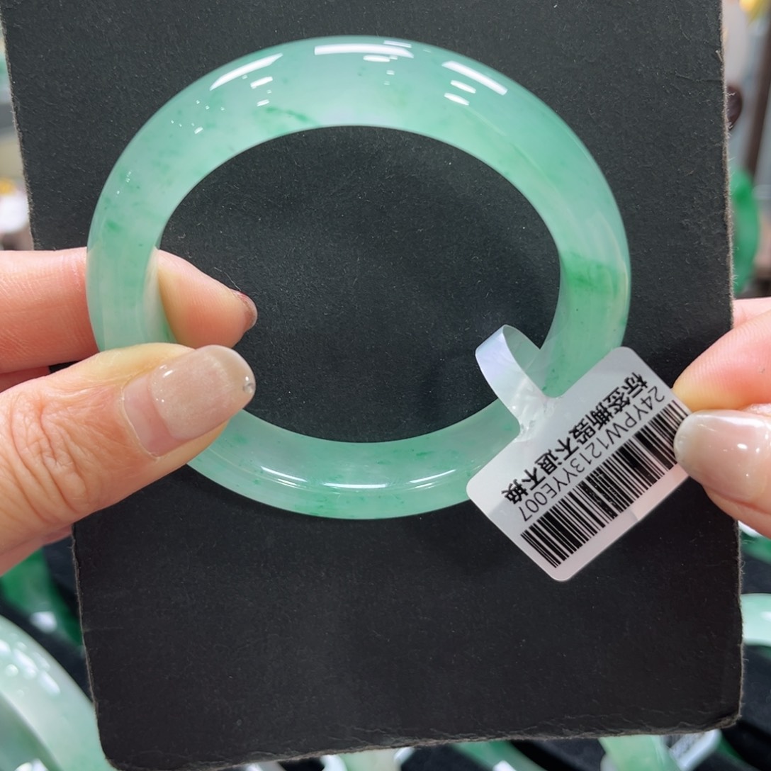 石英质玉未镶嵌手镯你***总➕小玥56