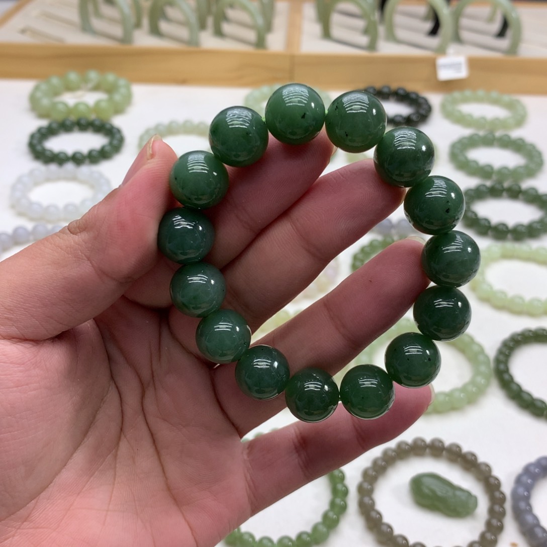 和田玉手串（猕猴桃碧玉14）未镶嵌