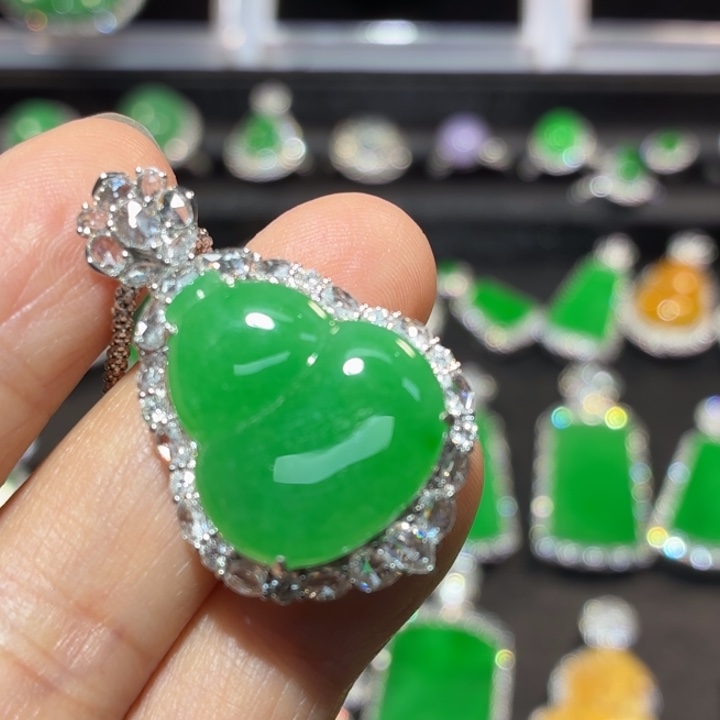 翡翠18K金镶嵌吊坠(不含链)翡翠