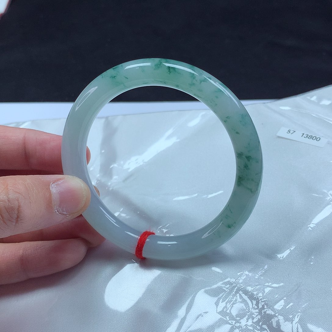 翡翠手镯未镶嵌57圆条