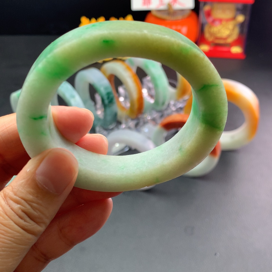 定制翡翠手镯未镶嵌