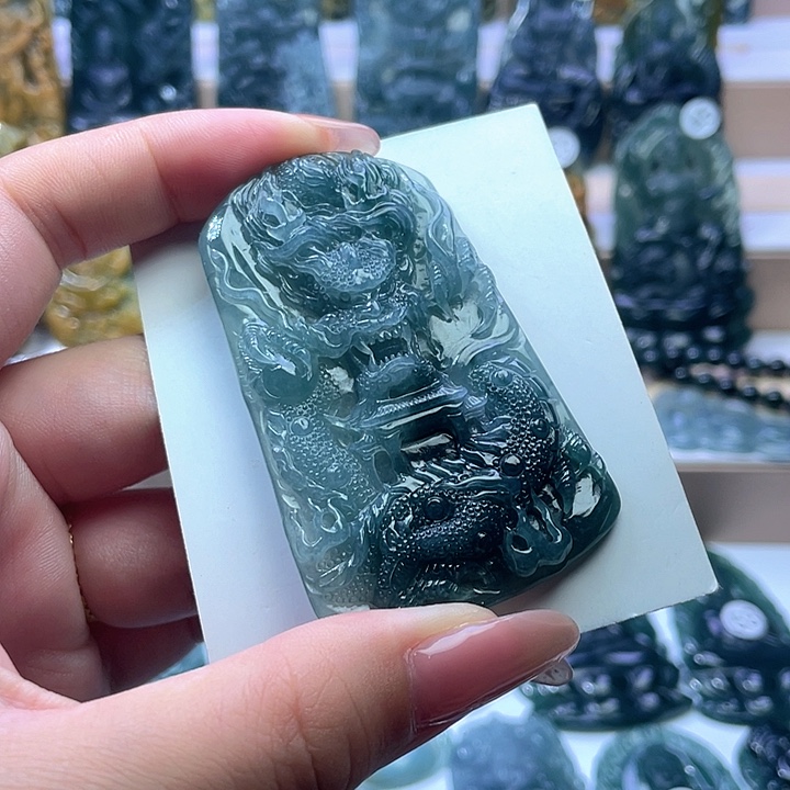 翡翠未镶嵌颈饰翡翠未镶嵌