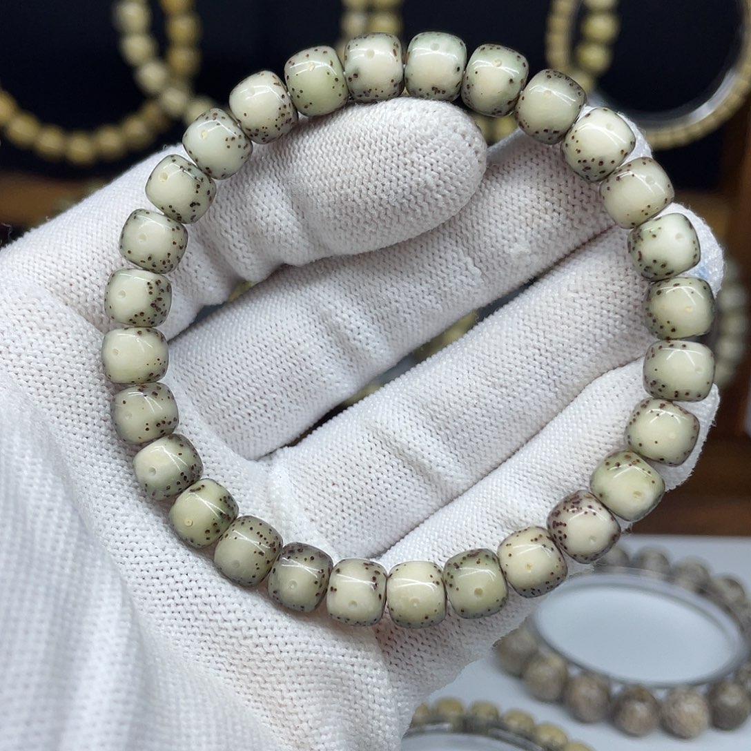 星月菩提手串8-7，糯冰大眼睛