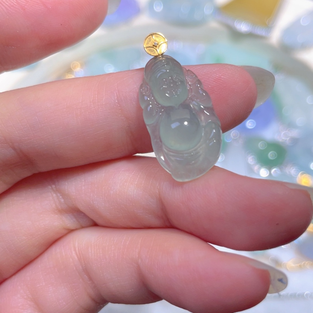 翡翠18K金镶嵌颈饰翡翠