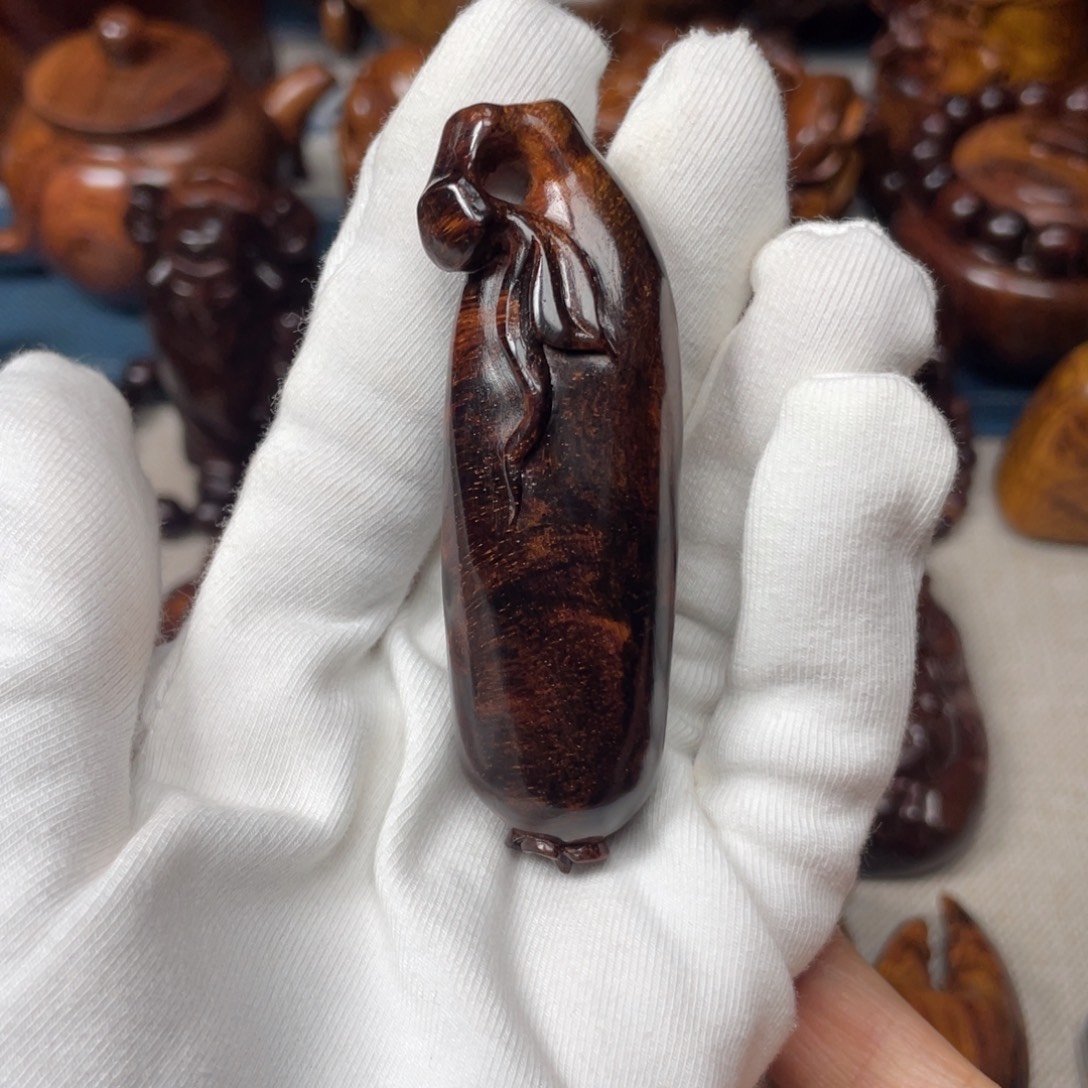 山***6黄花梨/降香黄檀手把件