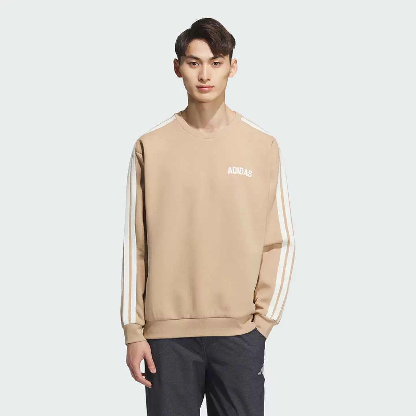 adidas阿迪达斯男装2025秋季新款运动休闲圆领卫衣套头衫KC2849