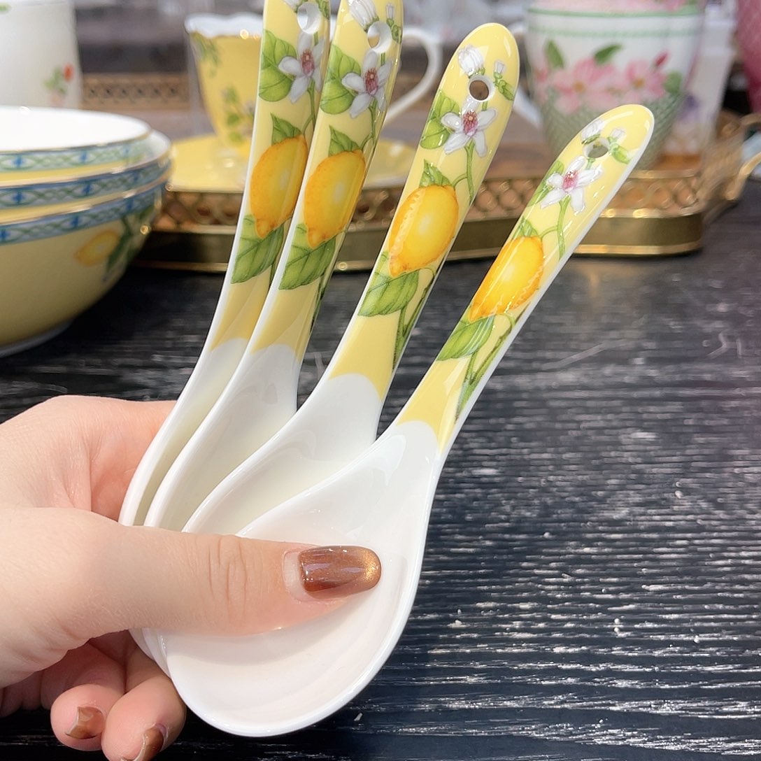 骨瓷：//////：：：：：：