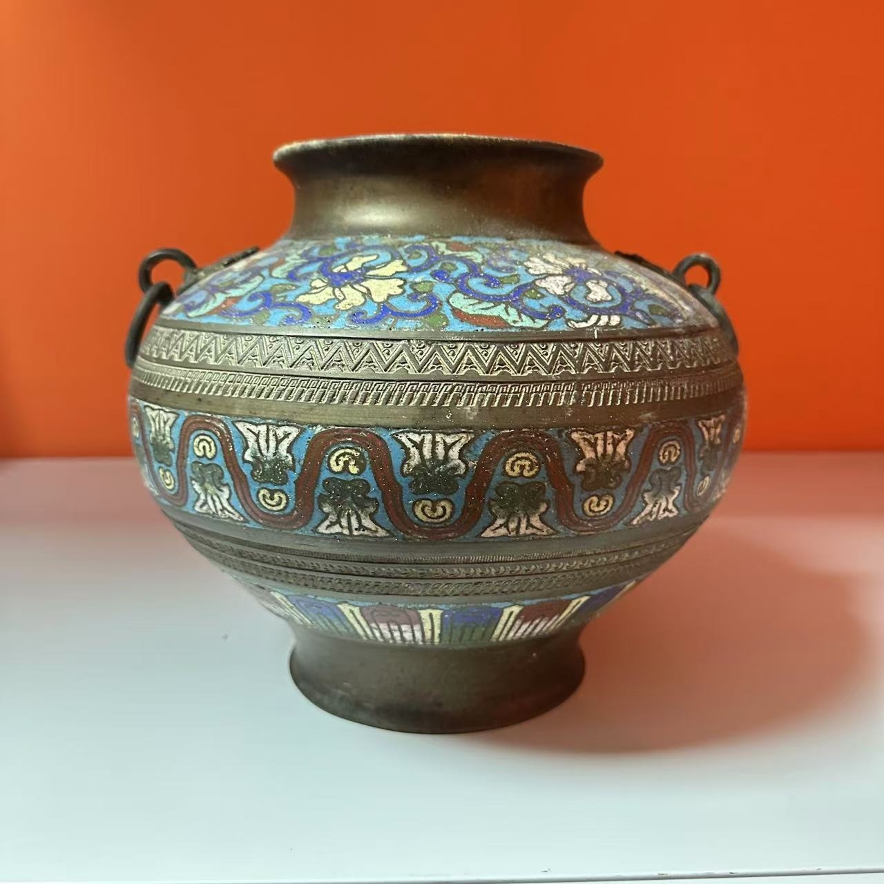 清代 铜掐丝珐琅宝莲花仿战汉环耳壶