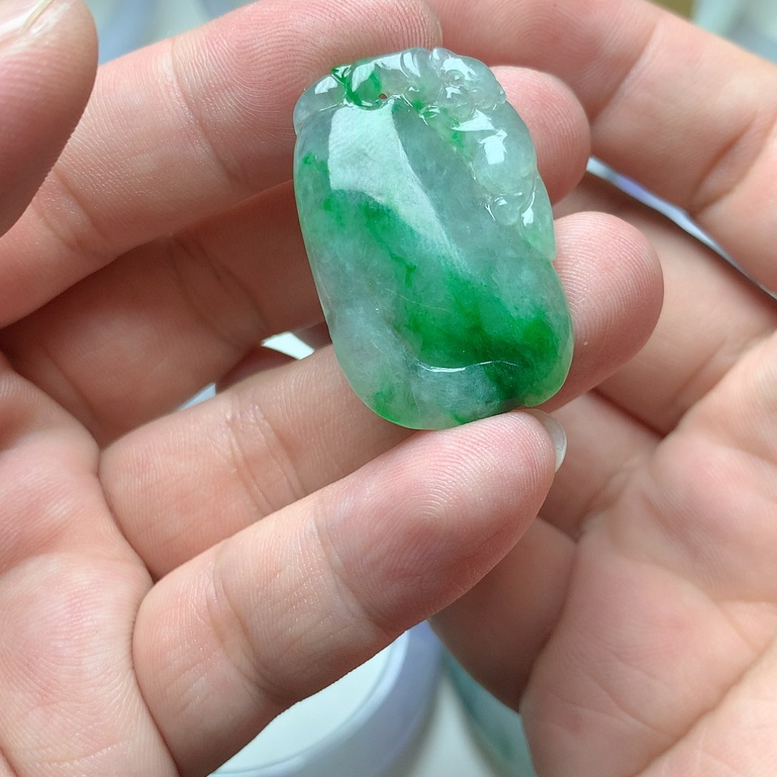 颈饰未镶嵌翡翠福瓜