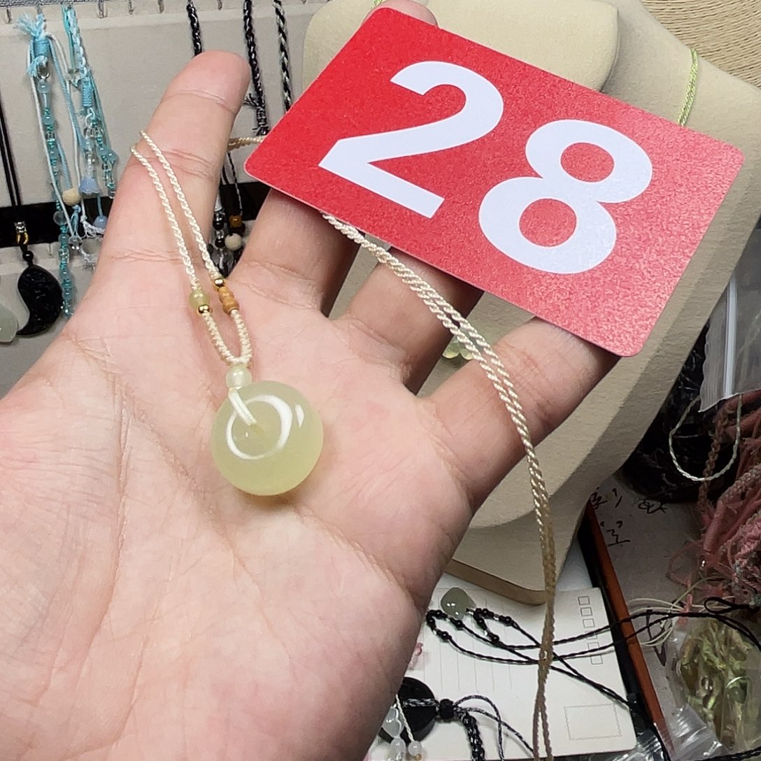 蛇纹石玉合金颈饰