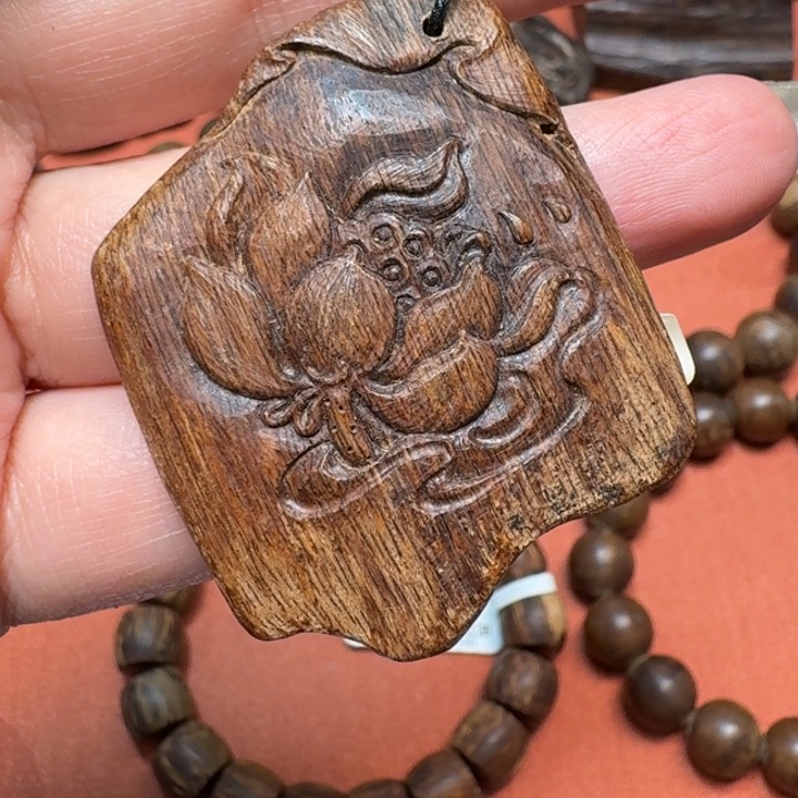 大叶紫檀（黑酸枝木类）