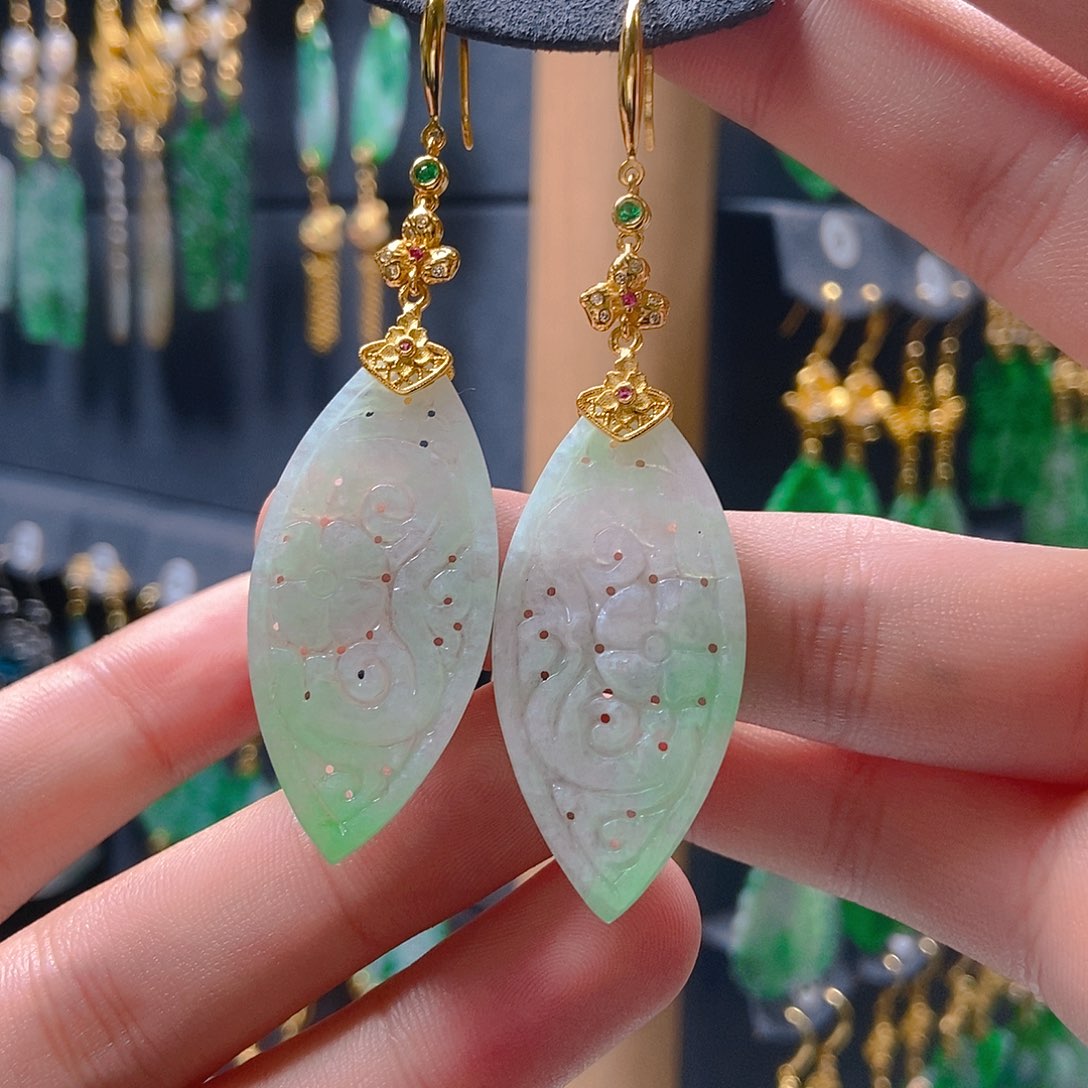 翡翠未镶嵌耳饰翡翠