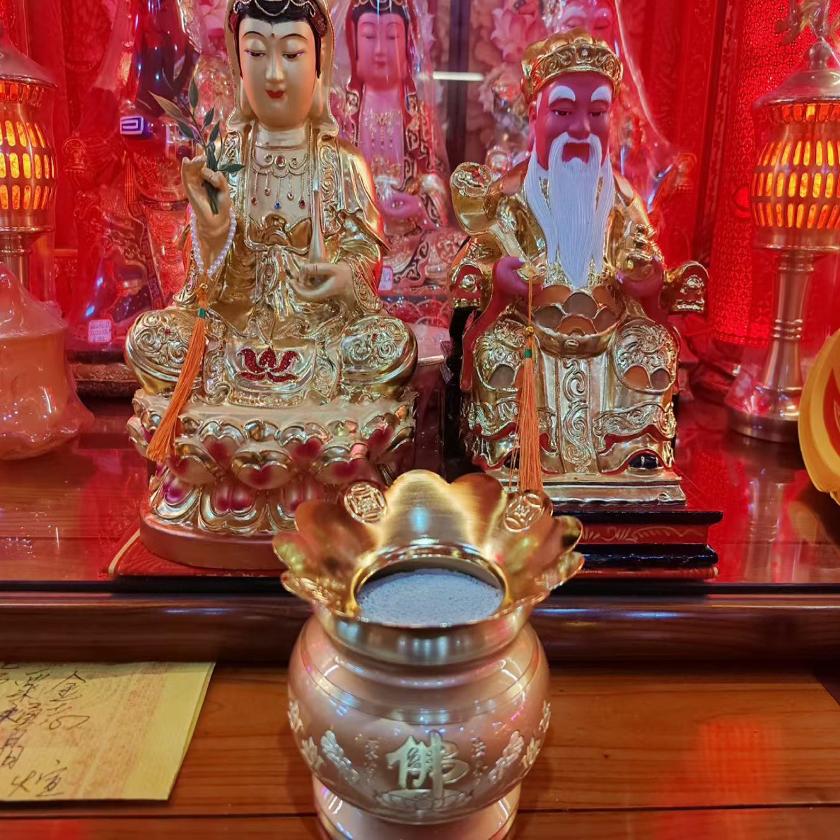 土地观音关公每批的颜色不一样都很好看不褪色