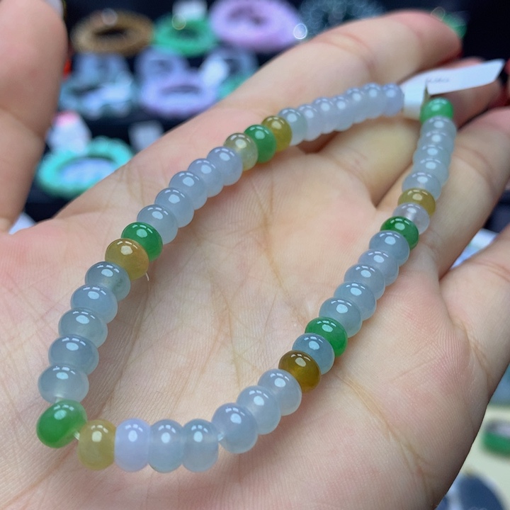 翡翠手链未镶嵌翡翠