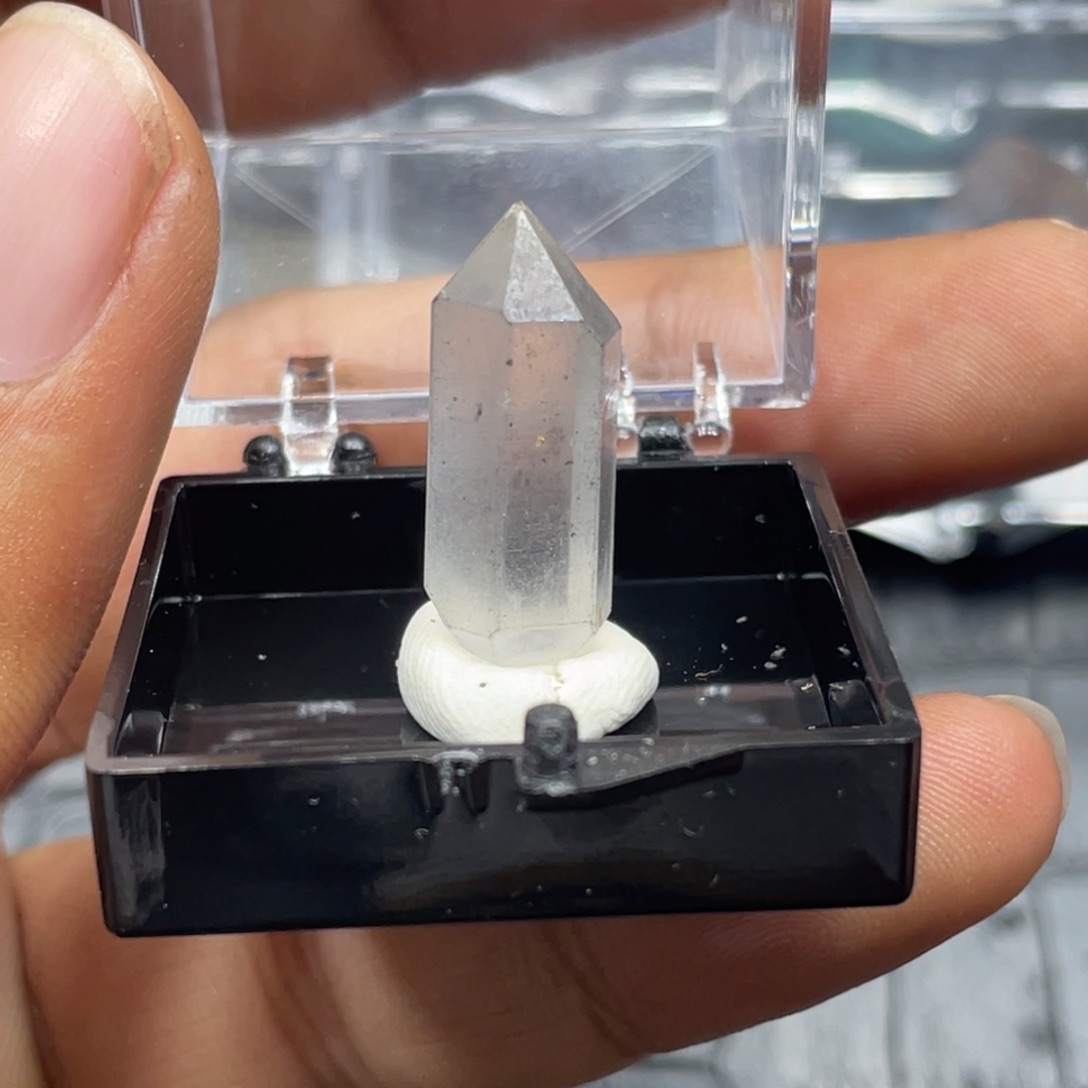 水晶闪灵标本未镶嵌