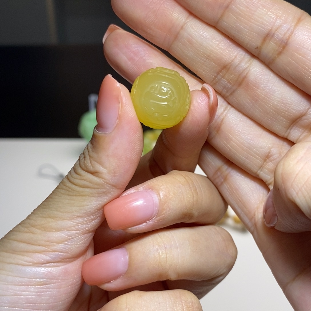 石英质玉（缅黄）未镶嵌颈饰