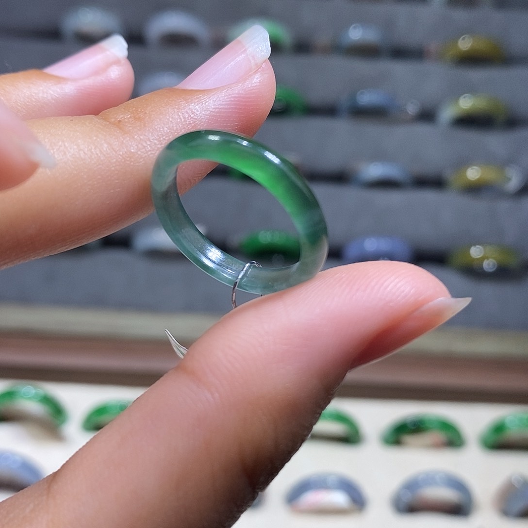 翡翠戒指未镶嵌圈口11.12