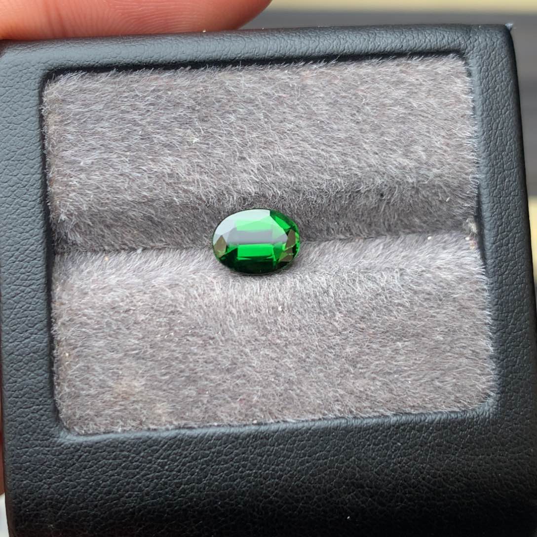 碧玺珠宝半成品未镶嵌铬碧玺全净2.21克拉