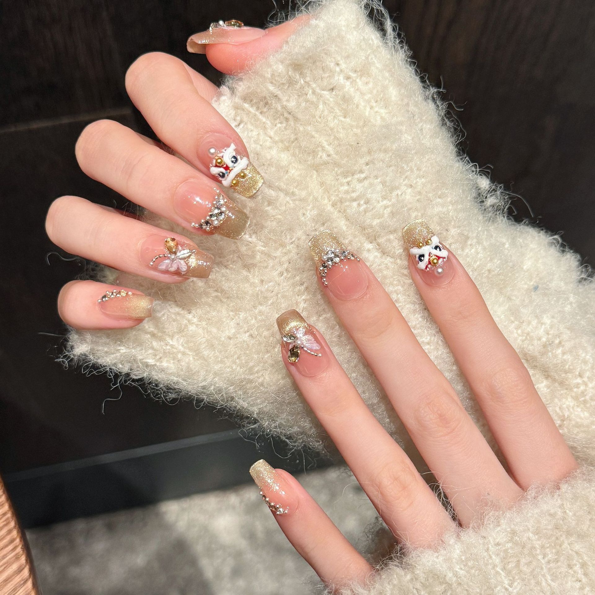 【烫金醒狮】爆款新年款招财蝴蝶金色碎钻猫眼纯手工穿戴甲