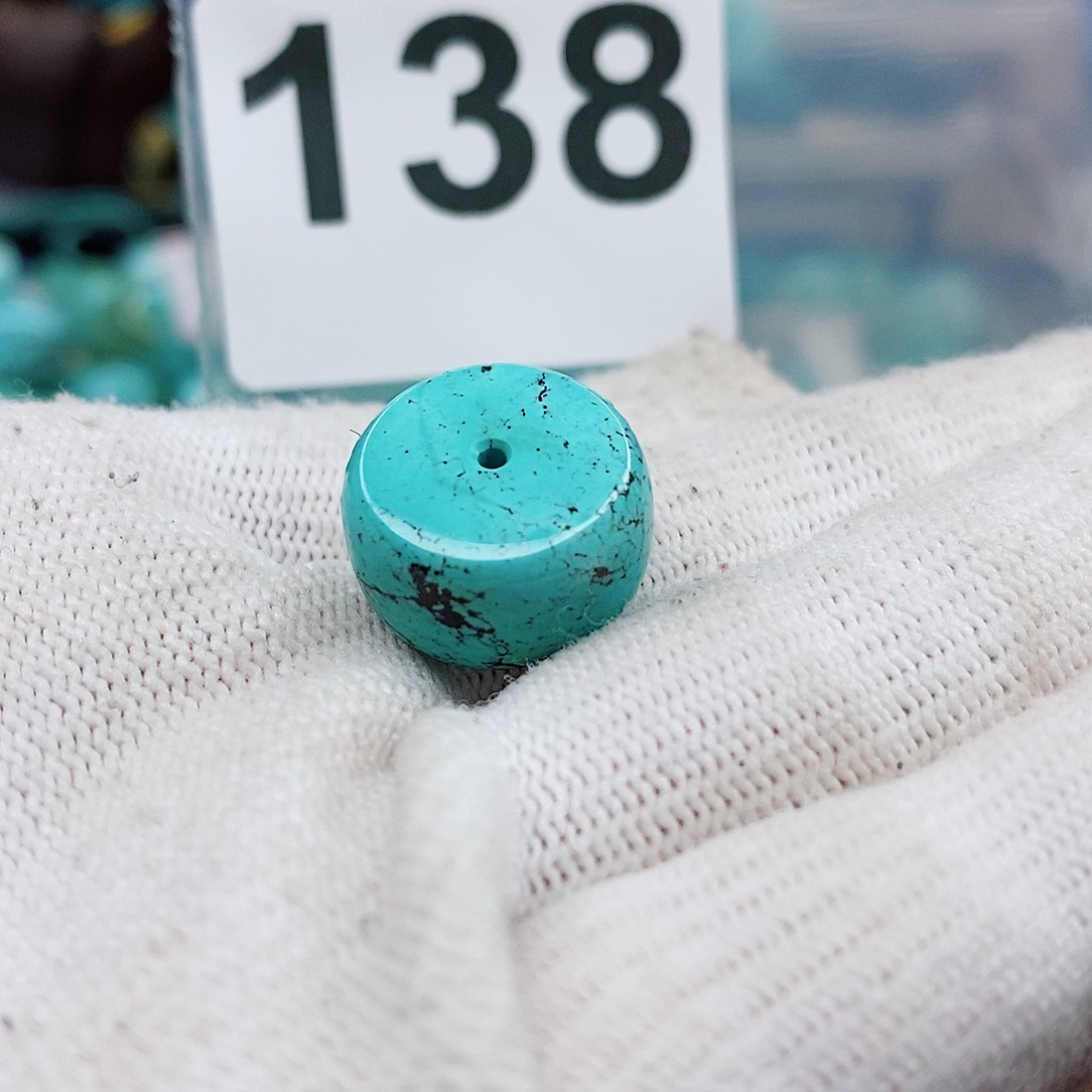 绿松石颈饰未镶嵌