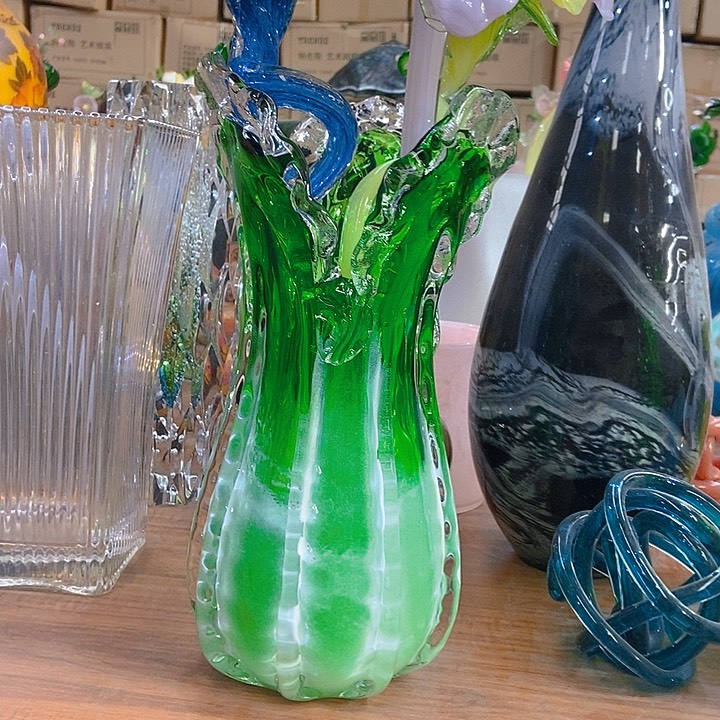 琉璃花瓶高33厘米口径12