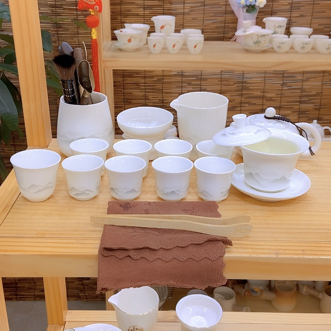 羊脂玉瓷茶具套装