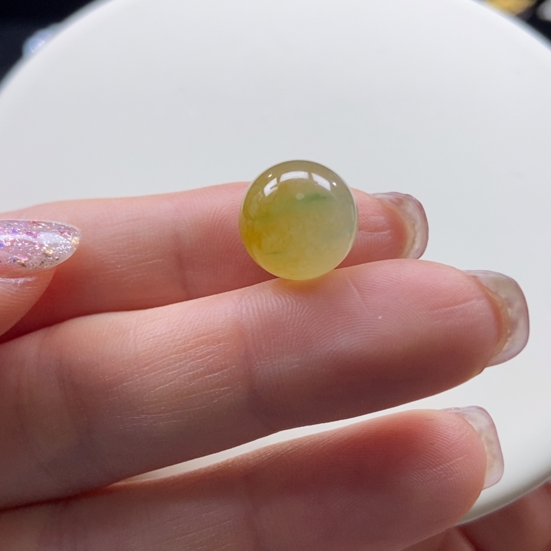 翡翠颈饰未镶嵌冰橘黄飘花圆珠12.3mm