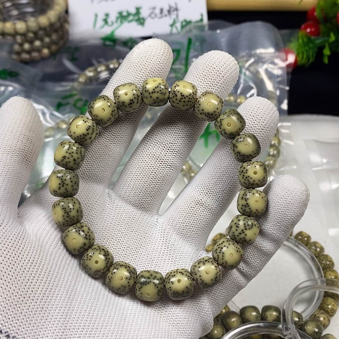 负***。石玉大眼睛10*11c5