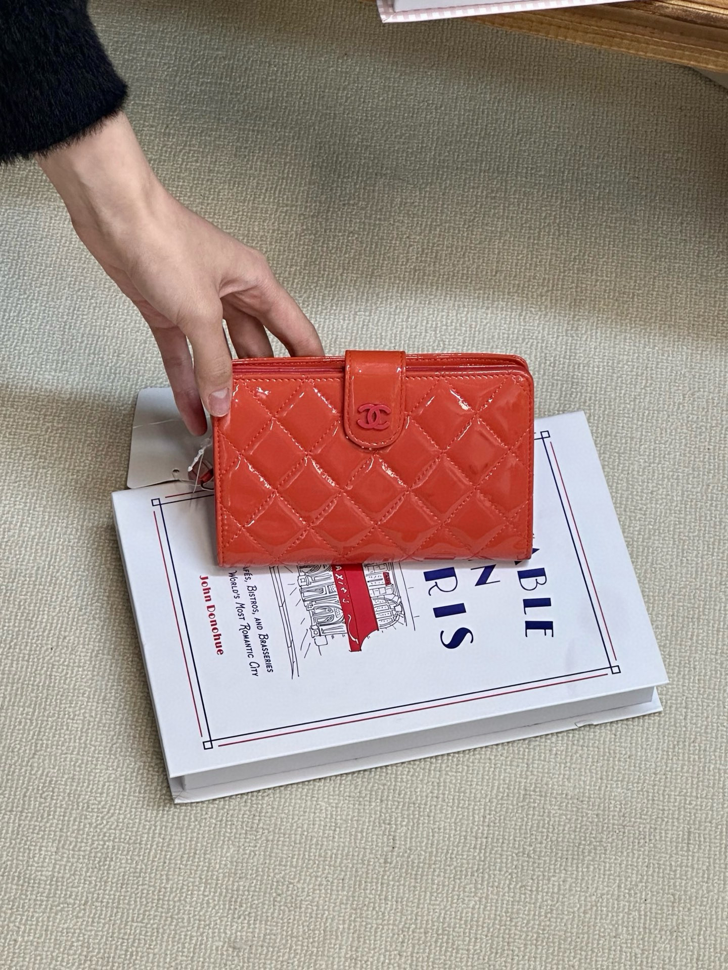 95新 Chanel/香奈儿 chanel橘红漆皮钱包