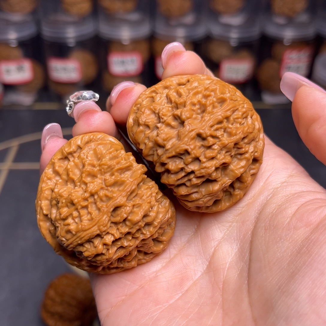 吊坠文玩核桃南疆石