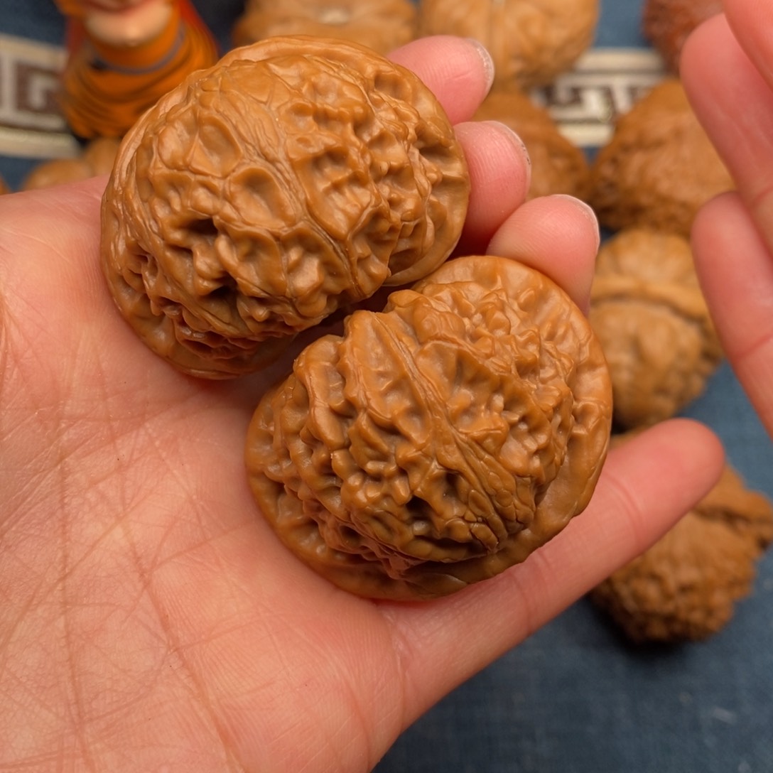 文玩核桃把件41.5全品肉宫灯