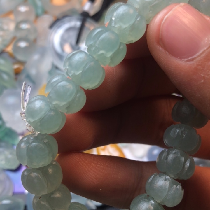 定制翡翠未镶嵌挂件