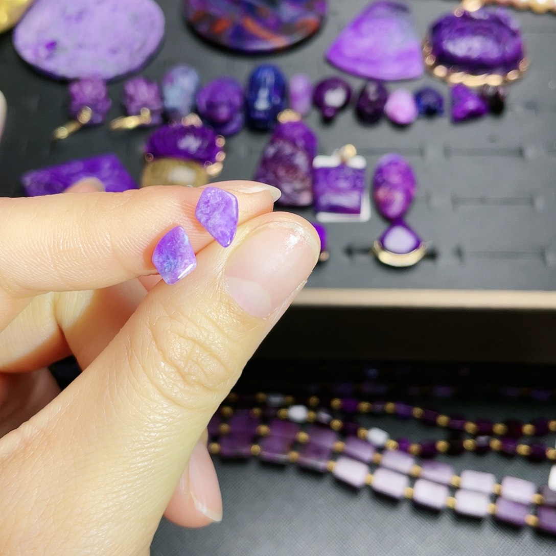 苏纪石（舒俱来）耳钉银S925镶嵌