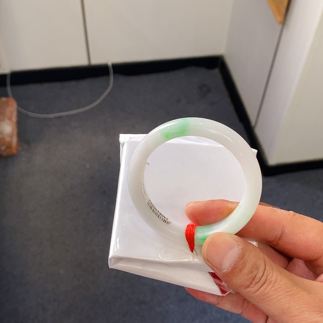 未镶嵌手镯翡翠翡翠