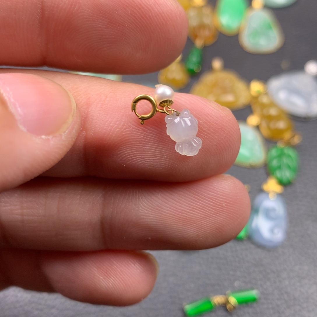 【闪购商品】颈饰18K金镶嵌翡翠翡翠