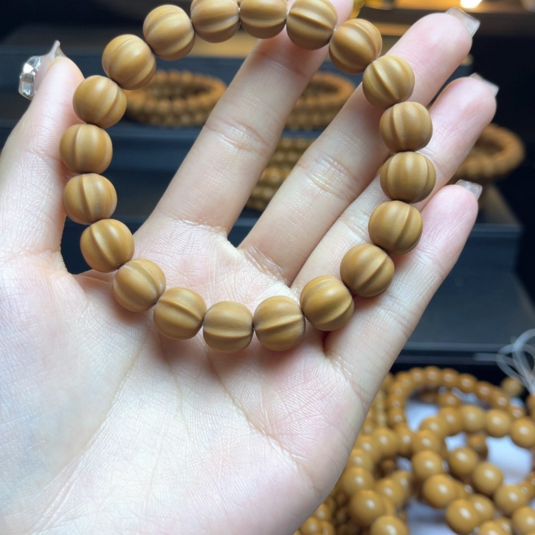 猴头核桃吊坠晚*。鲨鱼背