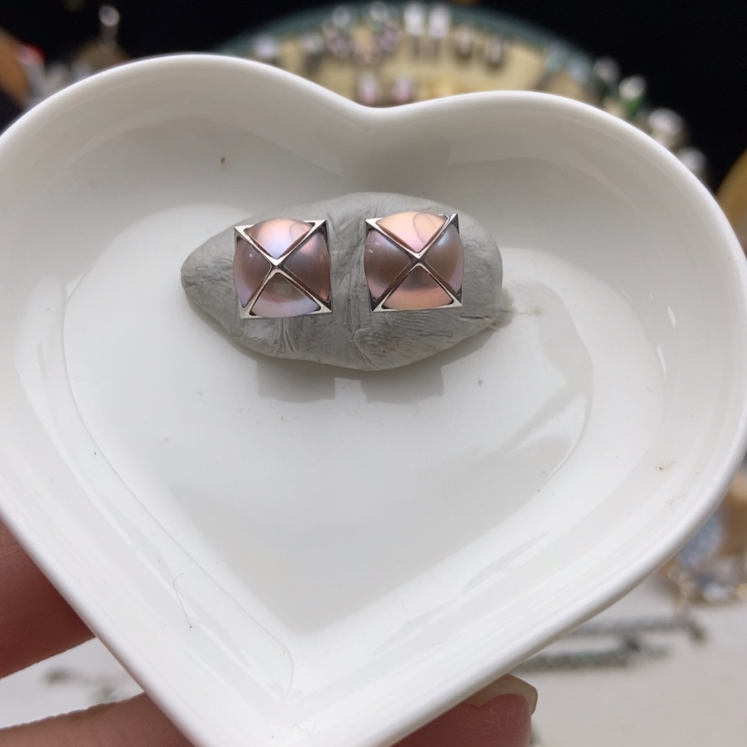 画框淡水珍珠钛钢炫彩淡水珍珠糖塔耳钉