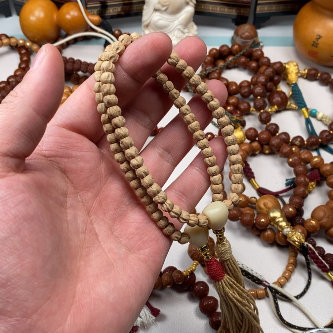 柏香籽/百香籽吊坠。。。。。。。。。。。