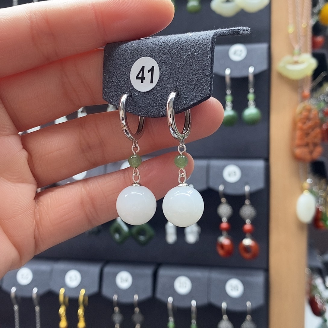 央***和田玉银S925镶嵌耳饰