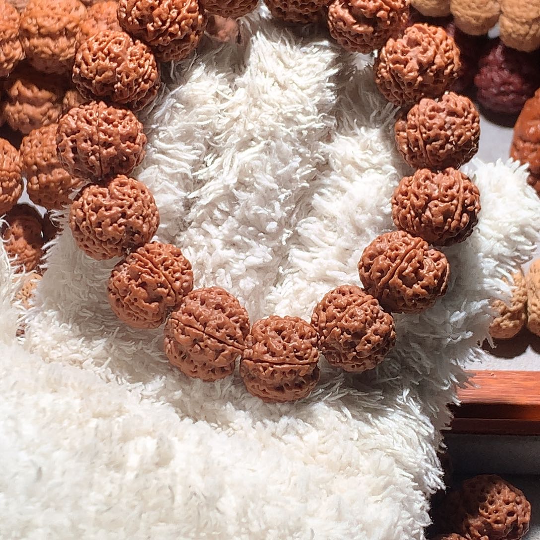 金刚菩提吊坠19头货安娜蜂王