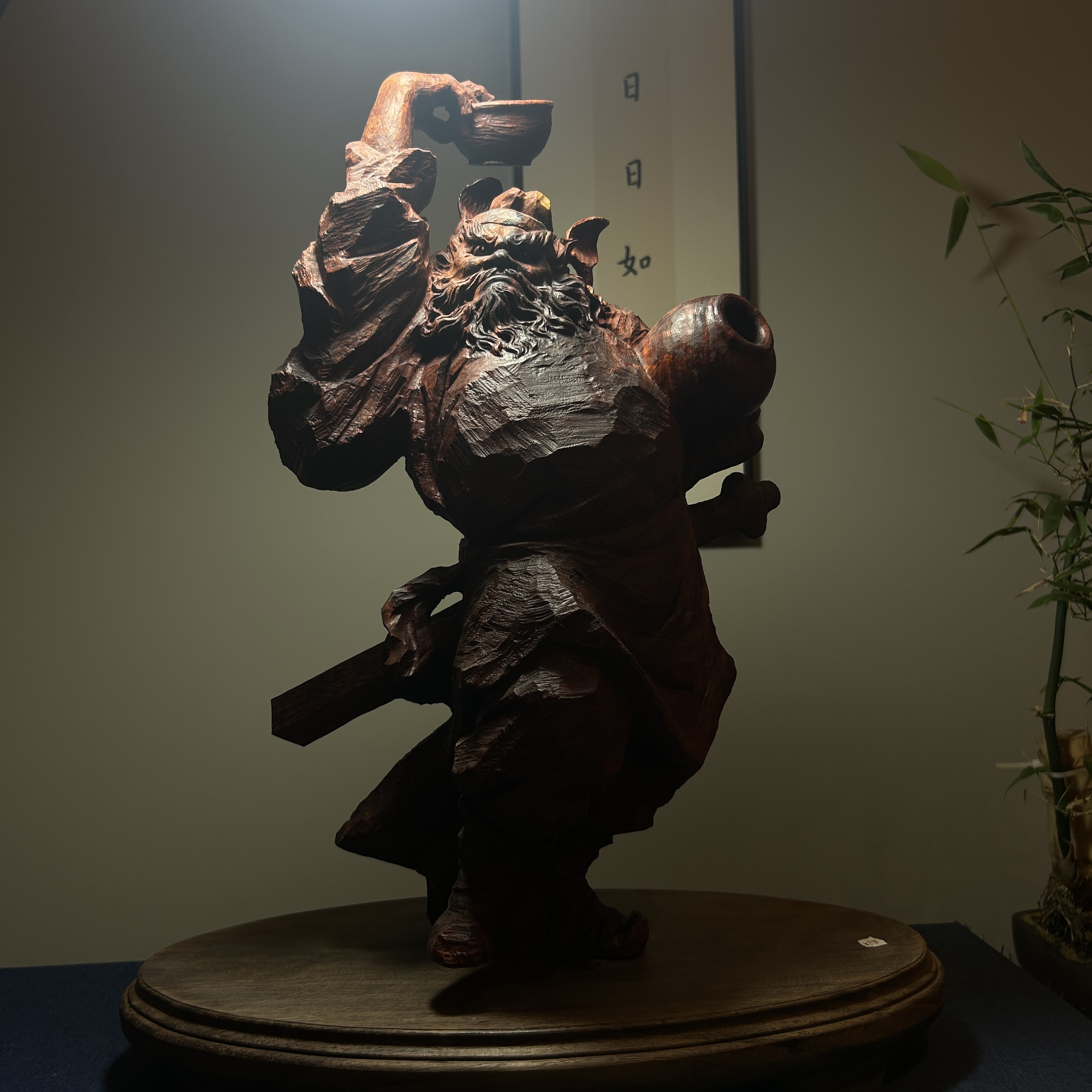 醉酒钟馗摆件血檀摆件一体雕刻 