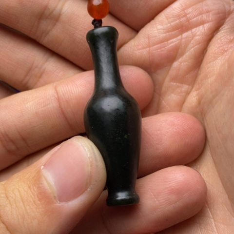 *****和田玉未镶嵌颈饰