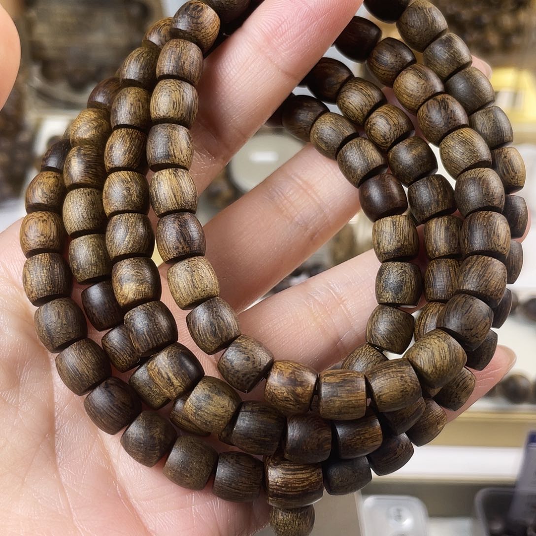 楚***尧手串沉香富森红土沉窖藏古董玉化瘤疤0.8×108