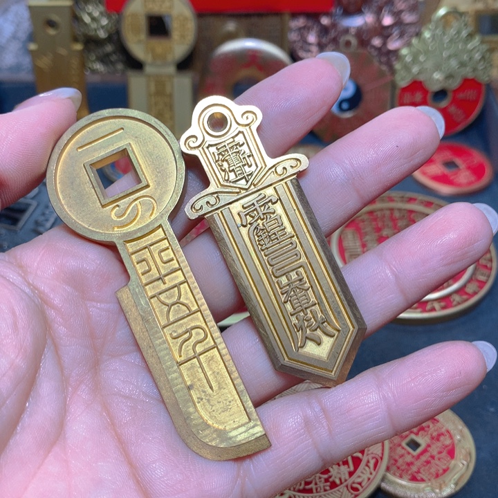 用***哥铜现代工艺品花钱31