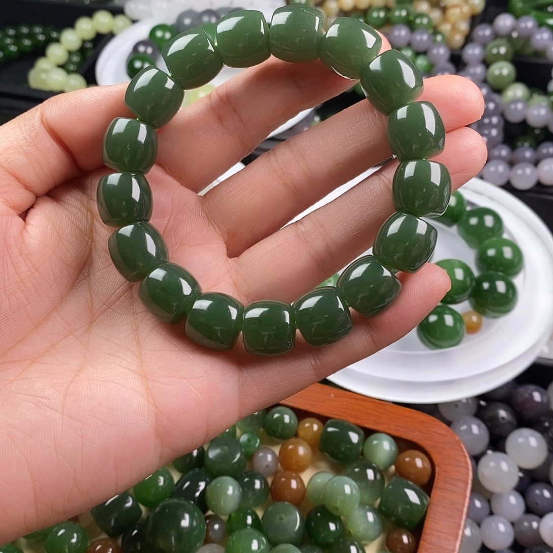 手链未镶嵌和田玉（碧玉）