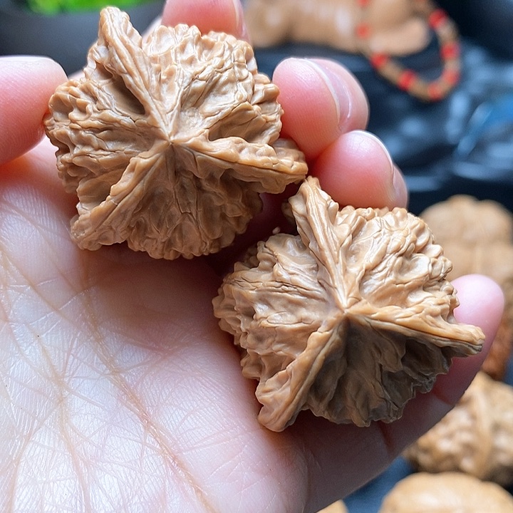 文玩核桃吊坠三棱35尺
